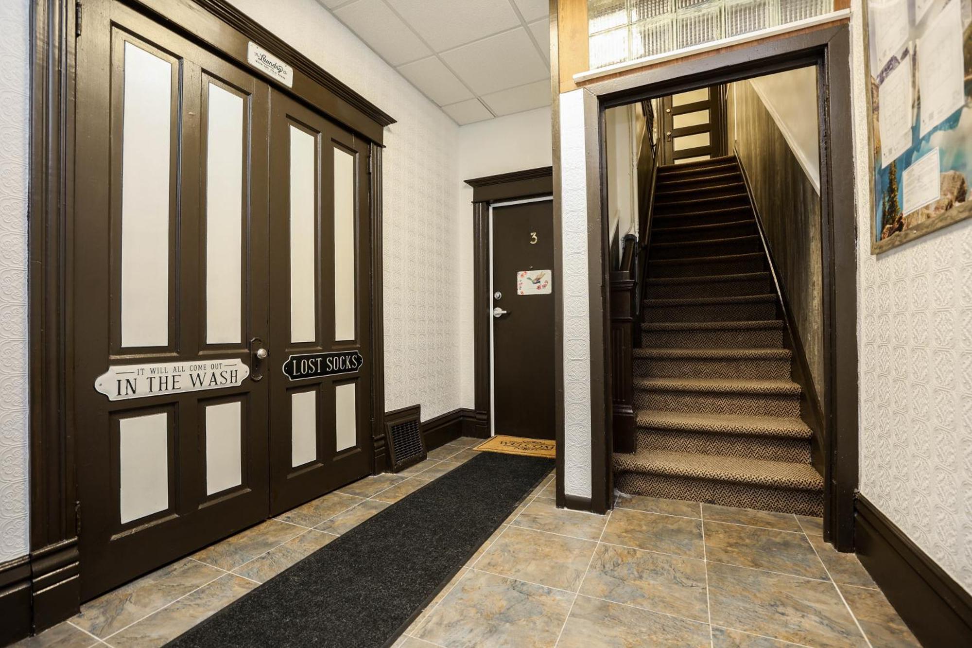 Wolseley The Heart Of The City ! Winnipeg Bagian luar foto